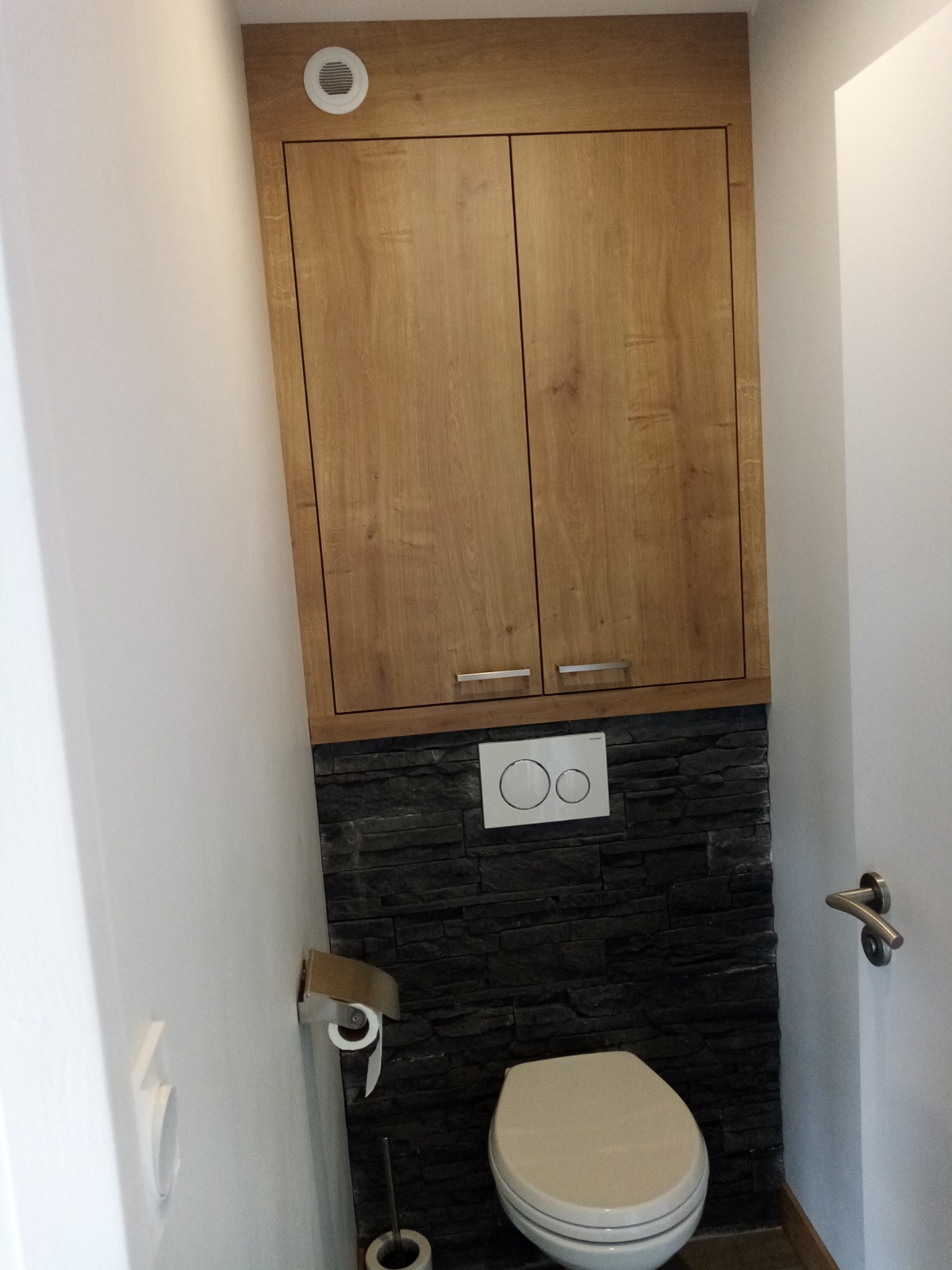 placard-toilette-bois